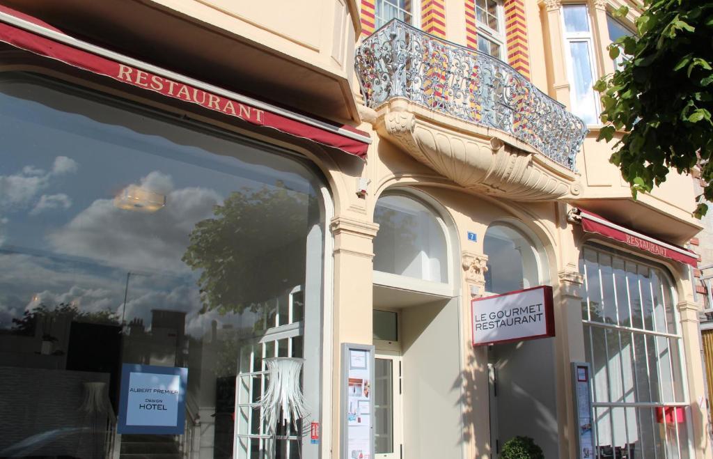 Albert Premier Hotel Bagnoles-de-l'Orne Exteriör bild