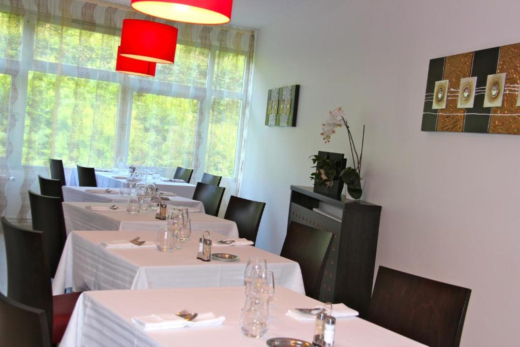 Albert Premier Hotel Bagnoles-de-l'Orne Exteriör bild
