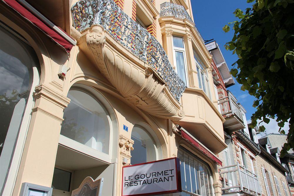 Albert Premier Hotel Bagnoles-de-l'Orne Exteriör bild